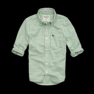 Crisp and clean, our classic shirts are designed with our signature