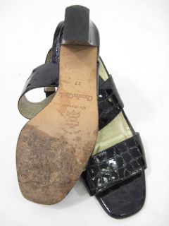 you are bidding on a pair of claudia ciuti black patent moc croc heels