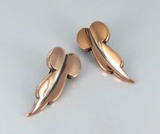  Vintage Signed Swirl Copper Leaf Clip Back Earrings 1950s Era