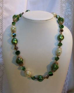 Vendome bead necklace green iridescent crystal, mirror glass, etc