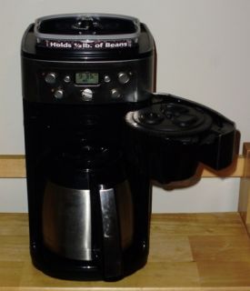 Cuisinart Coffee Maker DGB 900BC Grind and Brew 12 Cup Coffeemaker