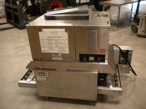 CTX (Middleby Marshall) CONVEYOR PIZZA OVEN (900˚F max) WITH GILES