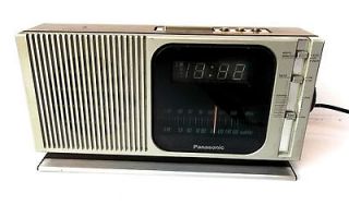 VINTAGE PANASONIC RD 9849 AM/FM ALARM CLOCK RADIO SILVER WOOD GRAIN