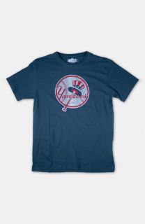 Red Jacket Yankees   Brass Tack T Shirt (Men)
