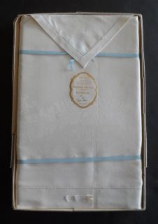 TN64 Vtg NIB Irish White Linen Damask Tablecloth 54x70 & (6) Napkins