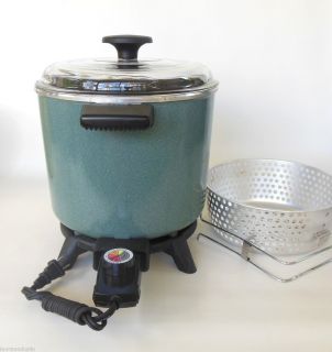 Dazey Chefs Pot Slow Cooker / Deep Fryer Crockpot DCP 6 used small
