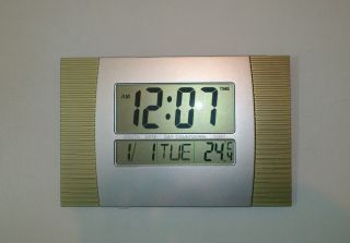  Jumbo LCD Digital Wall Desktop Clock