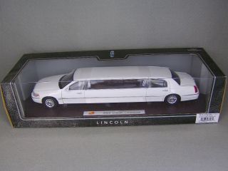 2003 Lincoln Limousine Diecast Car White 1 24 NIB
