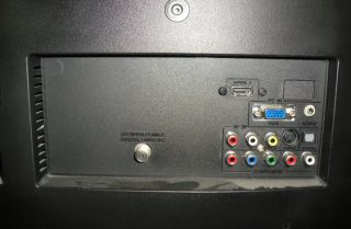 Dynex 26 inch LCD HD TV 1080i 720P HDMI PC Computer Monitor