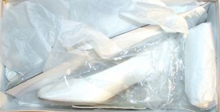DYEABLES SHOES WHITE LUXE PUMPS B 025 NEW IN BOX SIZE 4 1/2B