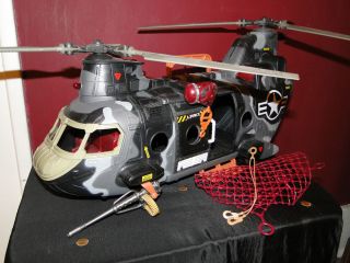 Elite Operations Air Force Helicopter Chap Mei Chinook TRU exclusive
