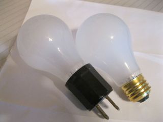 PLUG IN OUTLET RECEPTICLE ADAPTER TO SOCKET LIGHT BULB ELECTRICAL