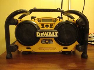 Dewalt DC011 Worksite Radio and Charger