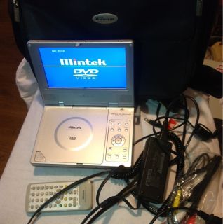 Mintek Portable DVD Player #1710 Extended Battery 5 Inch Screen