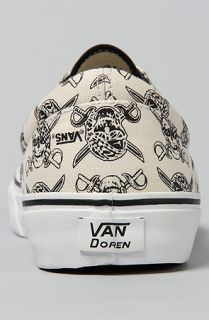 Vans Footwear The Era Sneaker in White Skulls