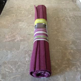 New Gaiam Thirsty Yoga Mat, Sports and Fitness Health Workout