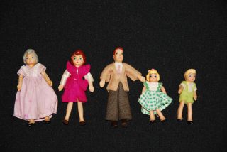 Flagg Flexible Dolls family of 5
