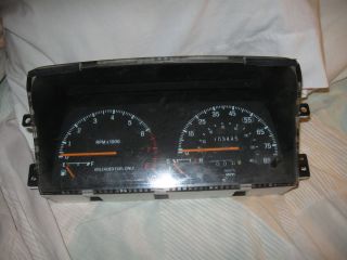 1988 93 Ford festiva white face insturment panel with tach gc