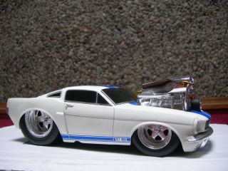 Muscle Machines 1966 Ford Mustang ProStreet Hotrod Ratrod 1 18 Scale