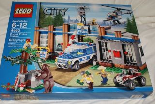 city set this set as seen in the photo is new and unopened 4440 forest