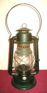Vintage Paulls Leader No 2 Fountain Green Oil Lantern