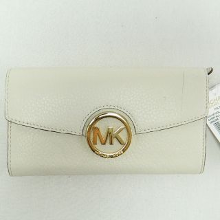 Michael Kors AUTH NWD Fulton Vanilla Leather Carryall Clutch Wallet
