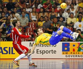 Uhlsport Medusa Esteno Futsal Sala Indoor Soccer Ball