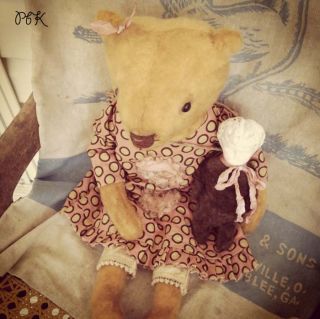 PRIMITIVE Vintage lk Fuzzy TEDDY BEAR doll w Frozen Charlotte
