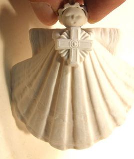Retired 1993 Margaret Furlong Porcelain 3 Angel Ornament w Cross
