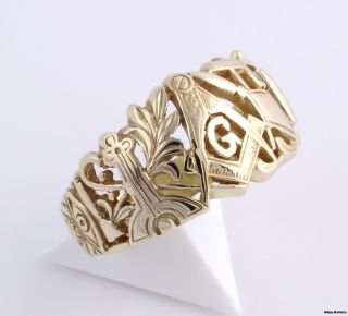 Masonic Master Mason Symbol Ring   14k Yellow Gold Art Carved   Opens