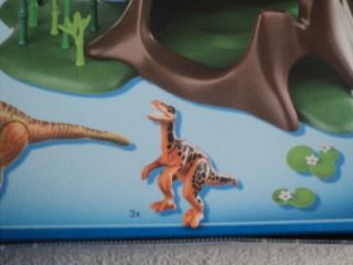 Brand New Playmobil 5233 Dinosaur Velociraptor Deinonychus Family
