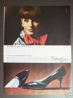 Womans Patent Shoes Naturalizer Gigi (1965)