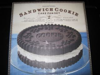 Williams Sonoma Goldtouch® Nonstick Sandwich Cookie Cake Pans