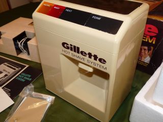 Gillette Hot Shave System Shaving Cream Lather Dispenser Trac II Razor