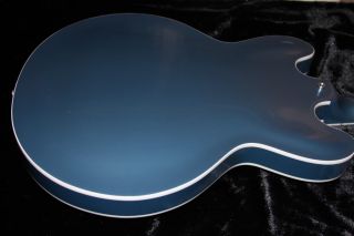 Gibson DG 335 Dave Grohl Guitar Pelham Blue Signature