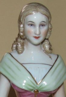 Very Fine Porcelain Figurine Unknown Italian Mark Woman Purse