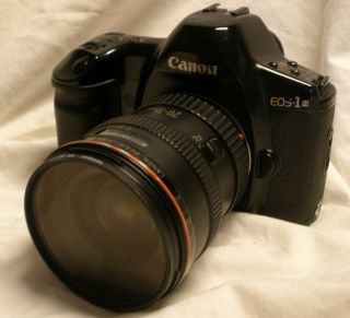  EOS 1N w Canon AF Zoom Lens EF 20 35mm 1 2 8 Heliopan ES 72 UV Filter