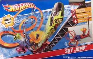 Hot Wheels Sky Jump Track Set *Amazing* !Free Shipping! *New