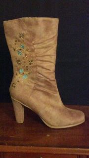 NEW! Hillard & Hanson Madden BOHO Tan Suede Embroidered Boots Stacked