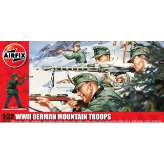  Mountain Troops 132 Scale Military Series 3 Figures Toys & Games