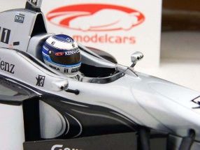 Mika Hakkinen McLaren MP 4 12 Formula One 1997 1 18 PMA