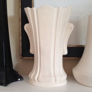 USA Hull Pottery Vase White