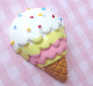  Resin Ice Cream Cone Flatback Beads w Polka Dot Candy SB422F