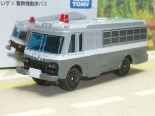 Isuzu Japan Riot Police Car Tomica Tomy Bus Gift