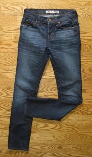 Brand High Tide Dark Zip Front Five Pocket Skinny Leg Girls Jeans 12