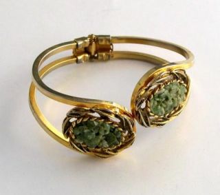 Stunning Vintage Chipped Jade Clasp Bracelet