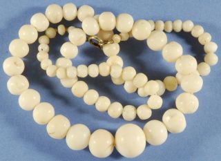 ANGEL SKIN CORAL GRADUATED BEAD NECKLACE 18 1/2, 34 GRAM