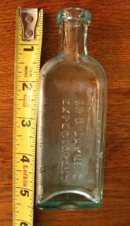 Antique medicine Bottle DR D JAYNES EXPECTORANT 25 cents EMBOSSED ON