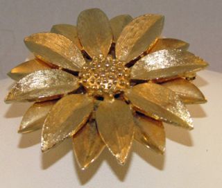  COVENTRY Daisy Pin Brooch Vintage SATIN PETALS flower floral jewelry