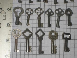 25 Antique Vintage Old Ornate Small Jewelry Box Lock Keys